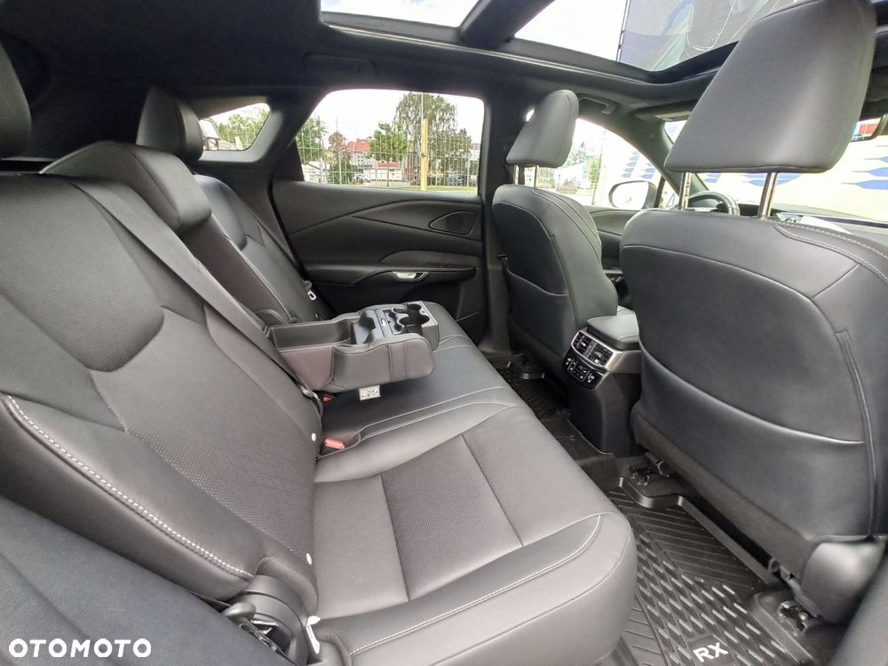 Lexus RX - 14