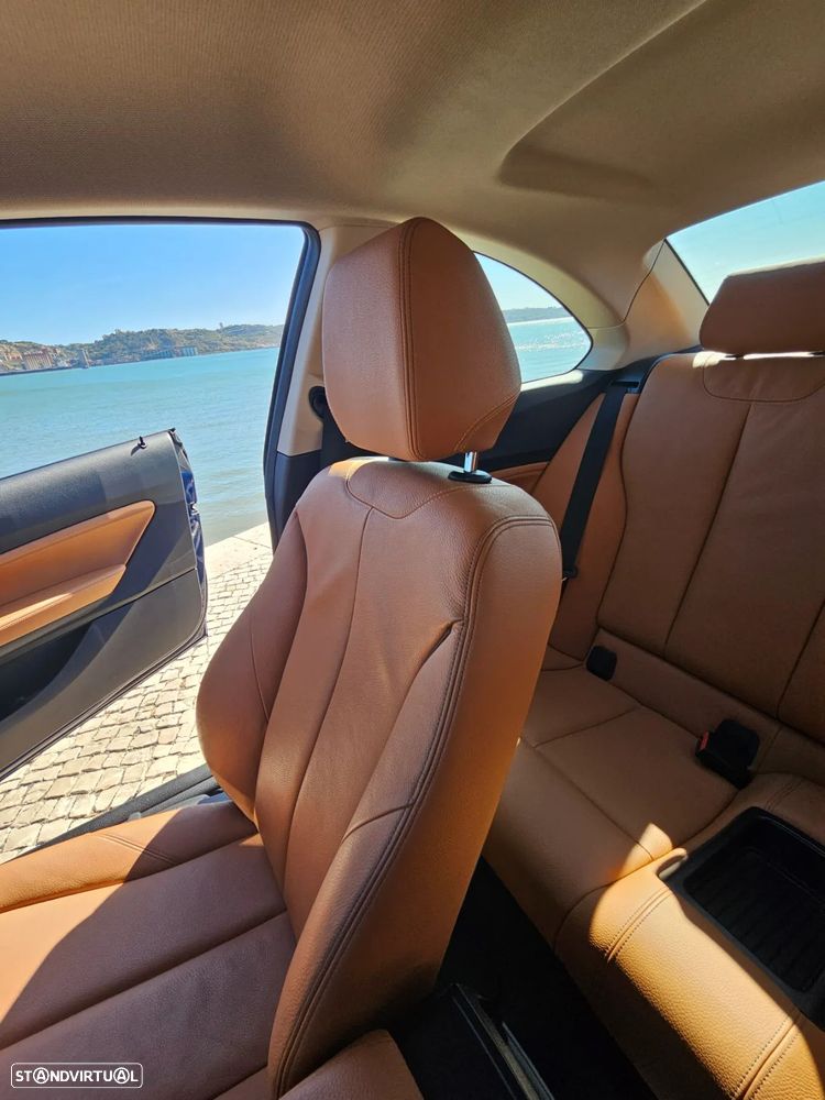 BMW 218 i Luxury Line - 23