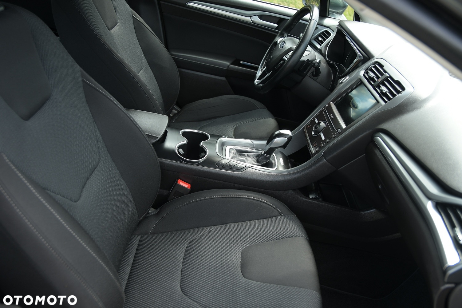 Ford Mondeo 2.0 TDCi Titanium PowerShift - 21