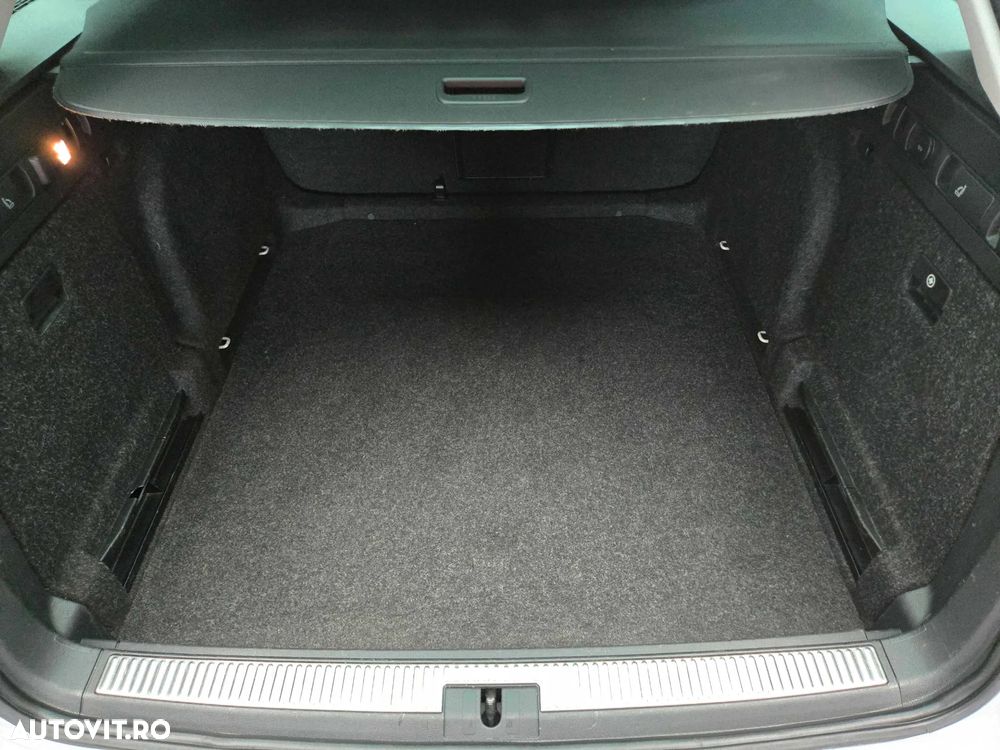 Skoda Superb 2.0 TDI DSG Style - 35