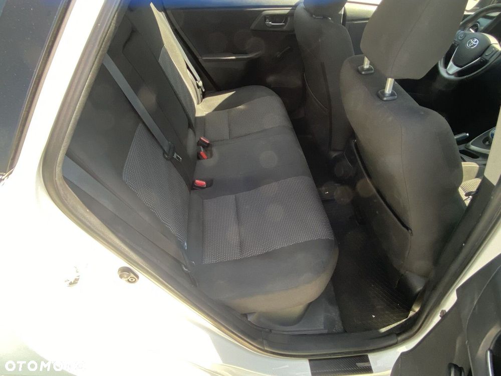 Toyota Auris - 15