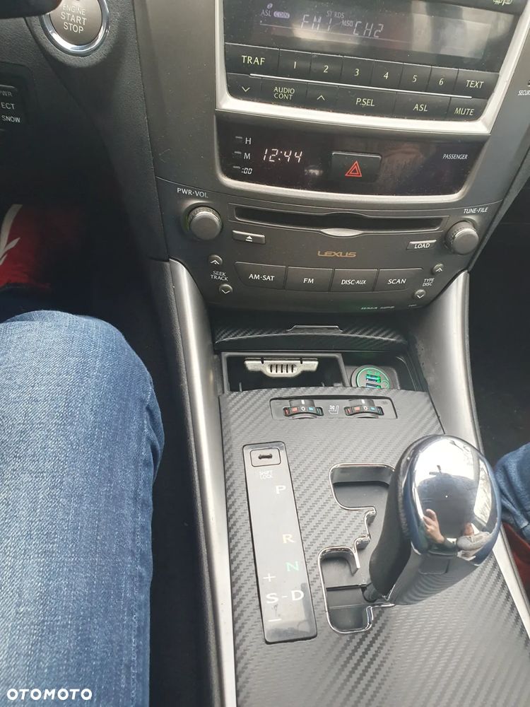 Lexus IS 250 - 8