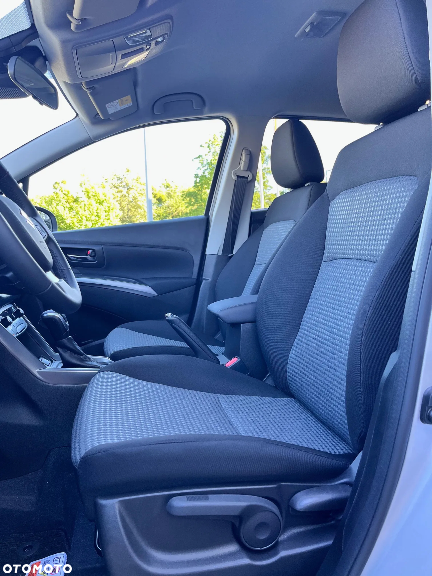 Suzuki SX4 S-Cross 1.5 DualJet Hybrid Premium AGS - 19