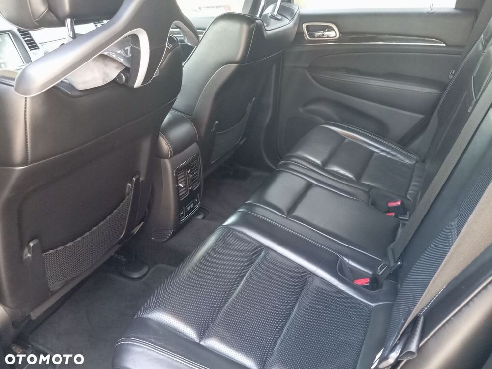 Jeep Grand Cherokee - 11