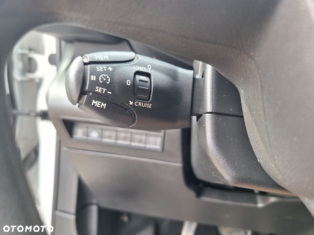 Toyota Proace City Verso 5 osobowy 1,5 diesel - 13