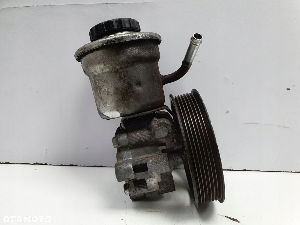 Toyota Avensis T25 2.0 D4D POMPA WSPOMAGANIA - 5