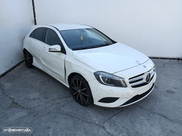 Para Peças Mercedes-Benz A-Class (W176) - 2
