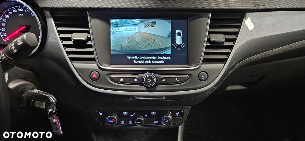 Opel Crossland 1.2 T Business - 10