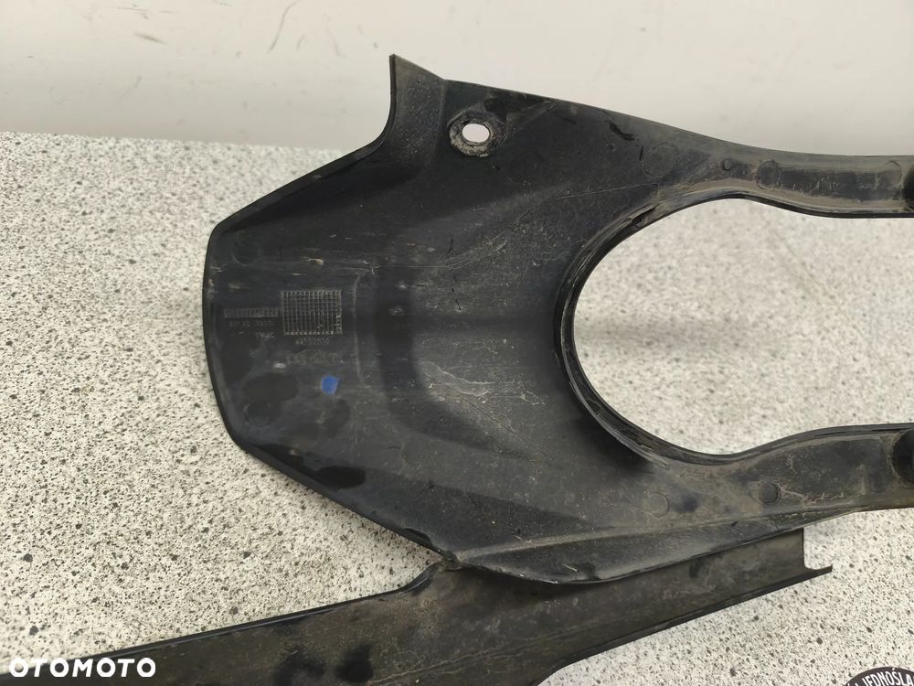 Błotnik tył, tylny, osłona łańcucha Triumph Trident 660 2022 - 11