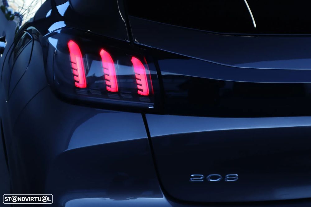 Peugeot 208 PureTech 100 EAT8 Allure Pack - 9