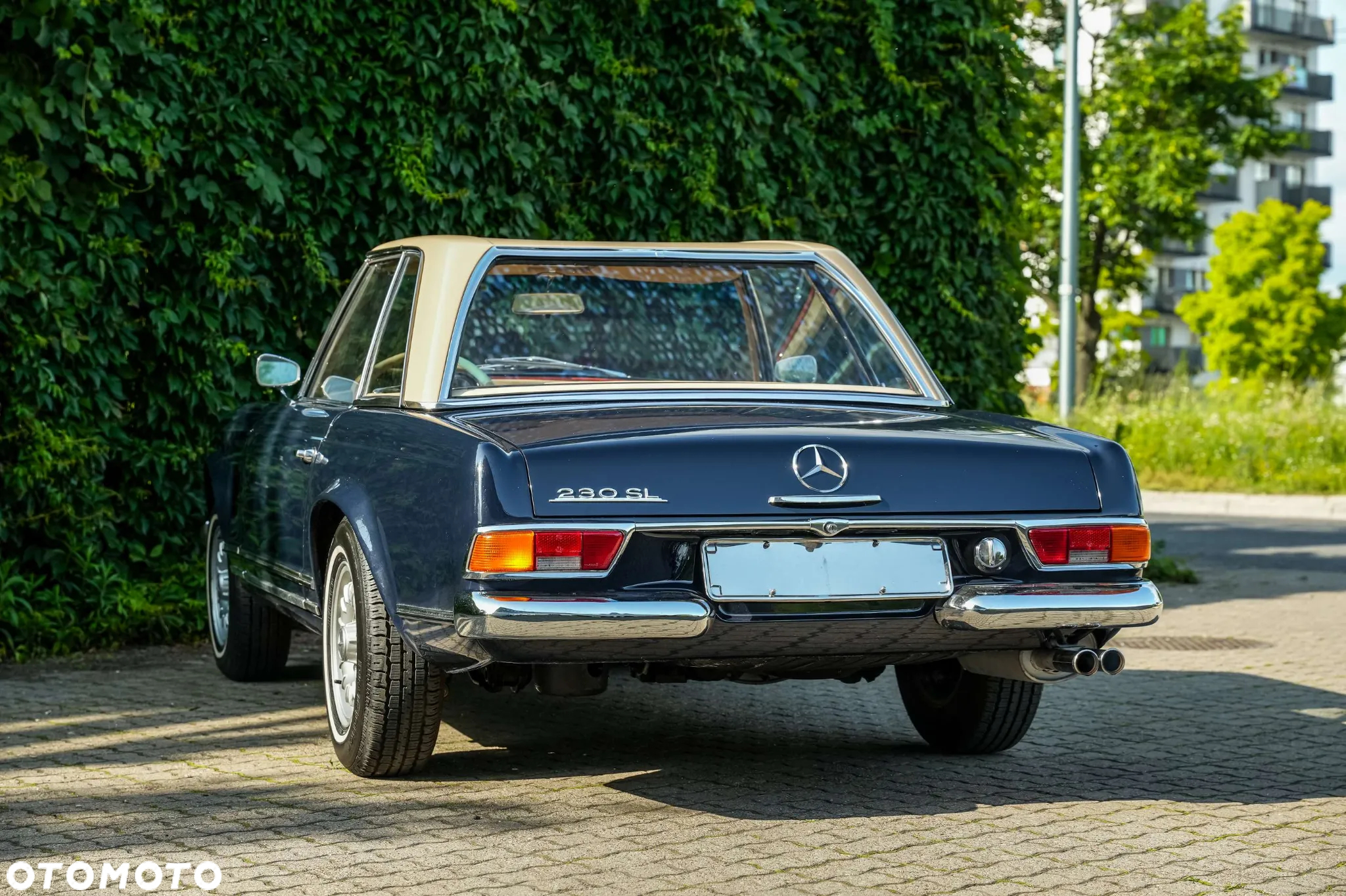 Mercedes-Benz SL - 15