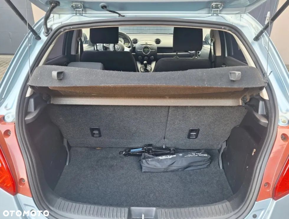 Mazda 2 1.3 Exclusive - 8