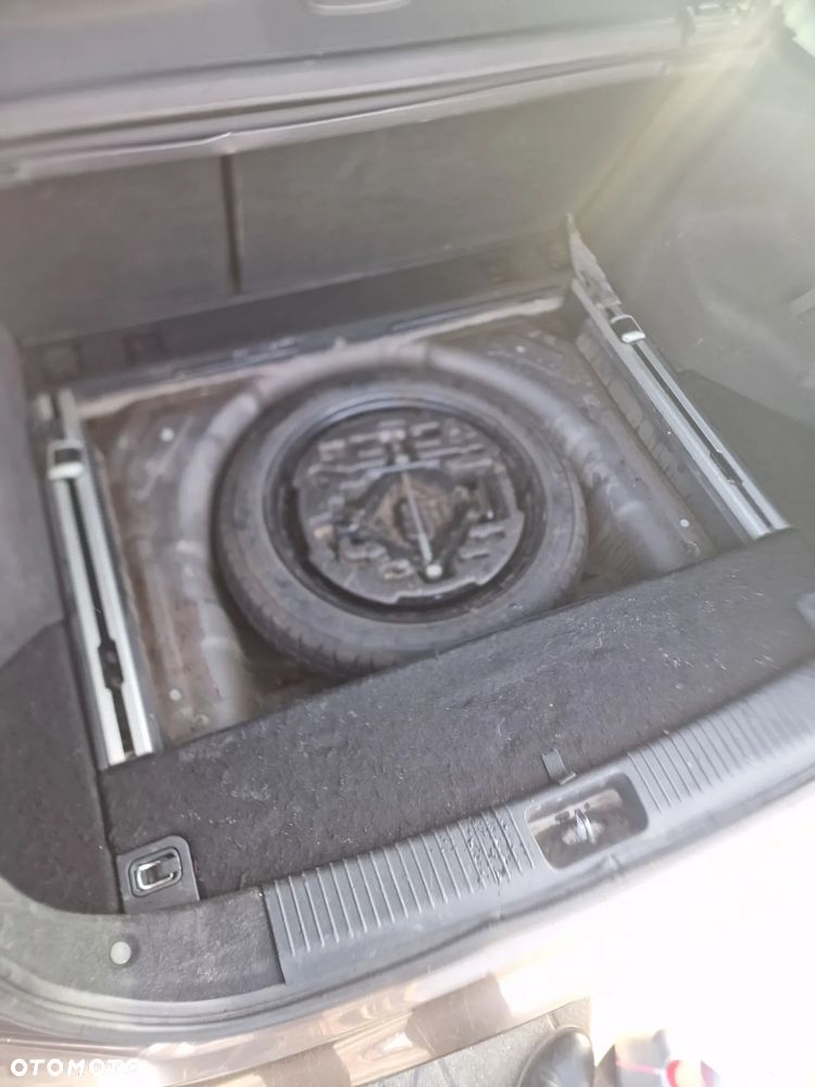 Kia Ceed 1.6 GDI DCT Platinum Edition - 9