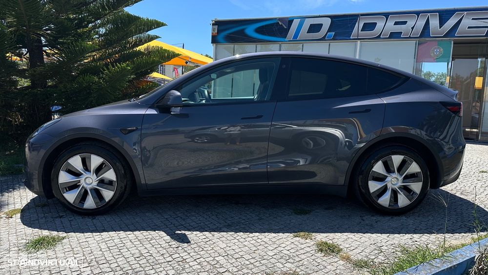 Tesla Model Y Long Range Tração Integral - 18