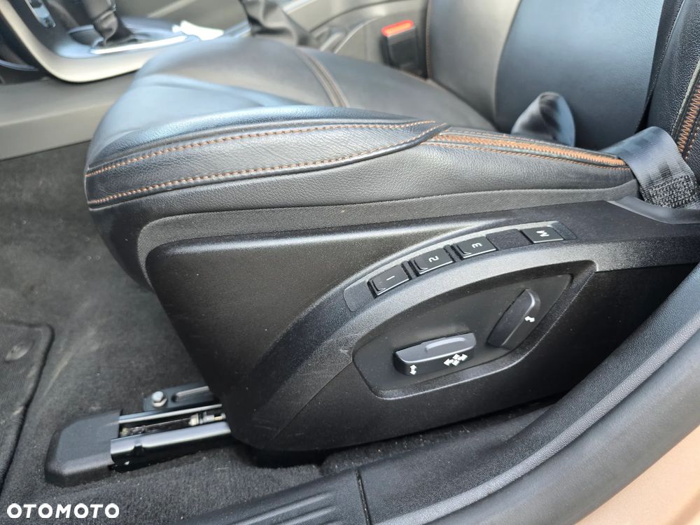 Volvo V40 Cross Country T4 AWD Geartronic Summum - 36