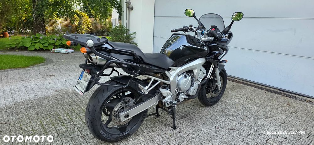 Yamaha FZ6 - 3