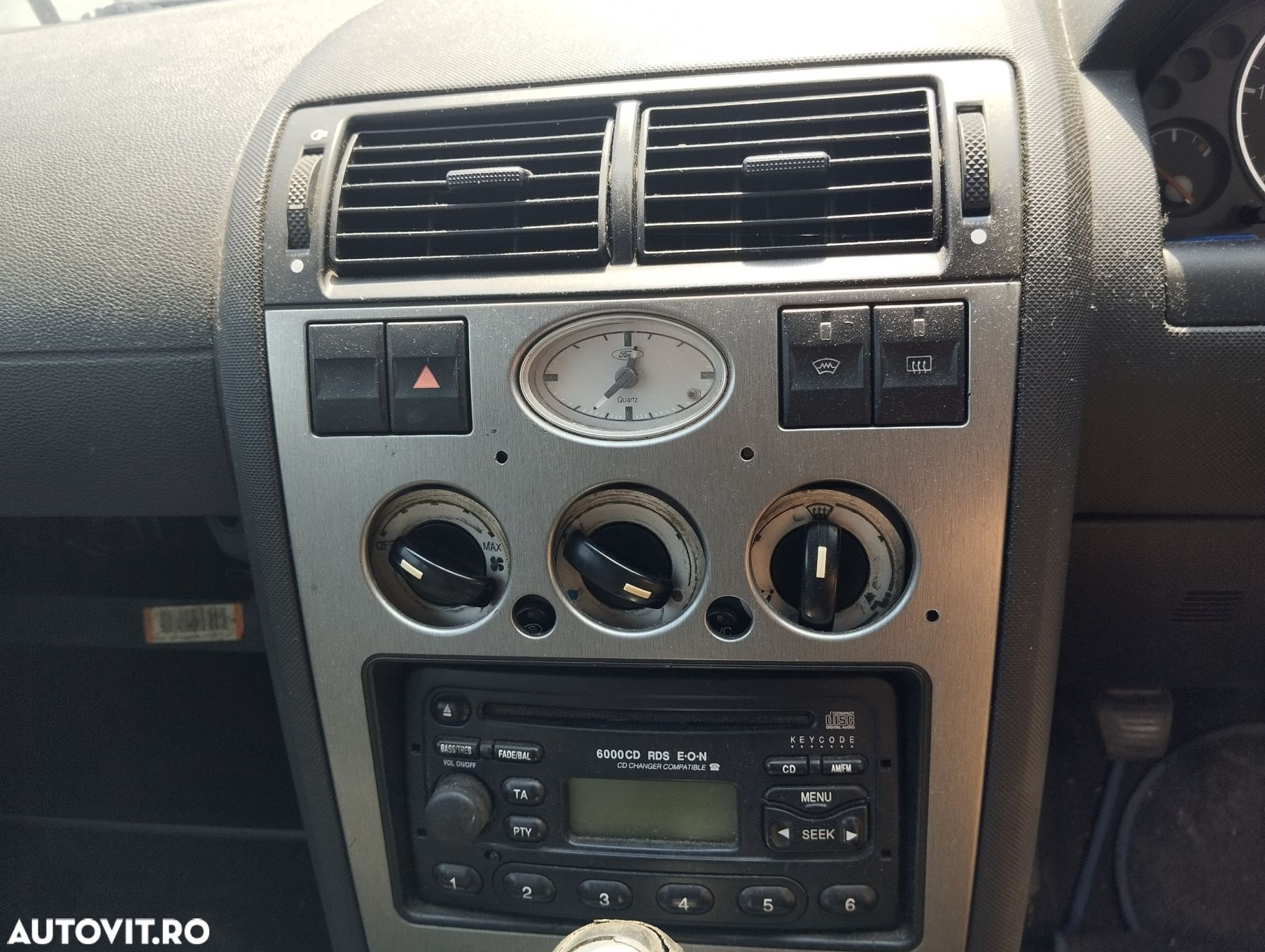 Dezmembrari  Ford MONDEO Mk 3  2000  > 2007 2.0 TDCi Motorina - 8