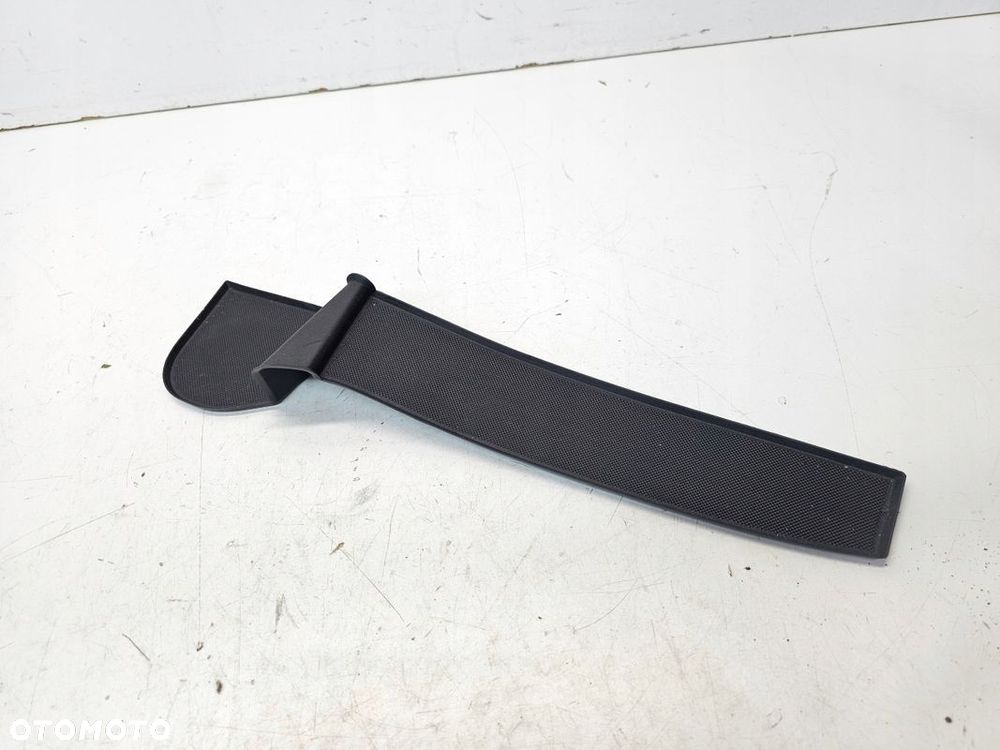 MATA GUMA DRZWI LEWY PRZÓD AUDI Q5 8R 8R0868133 - 3