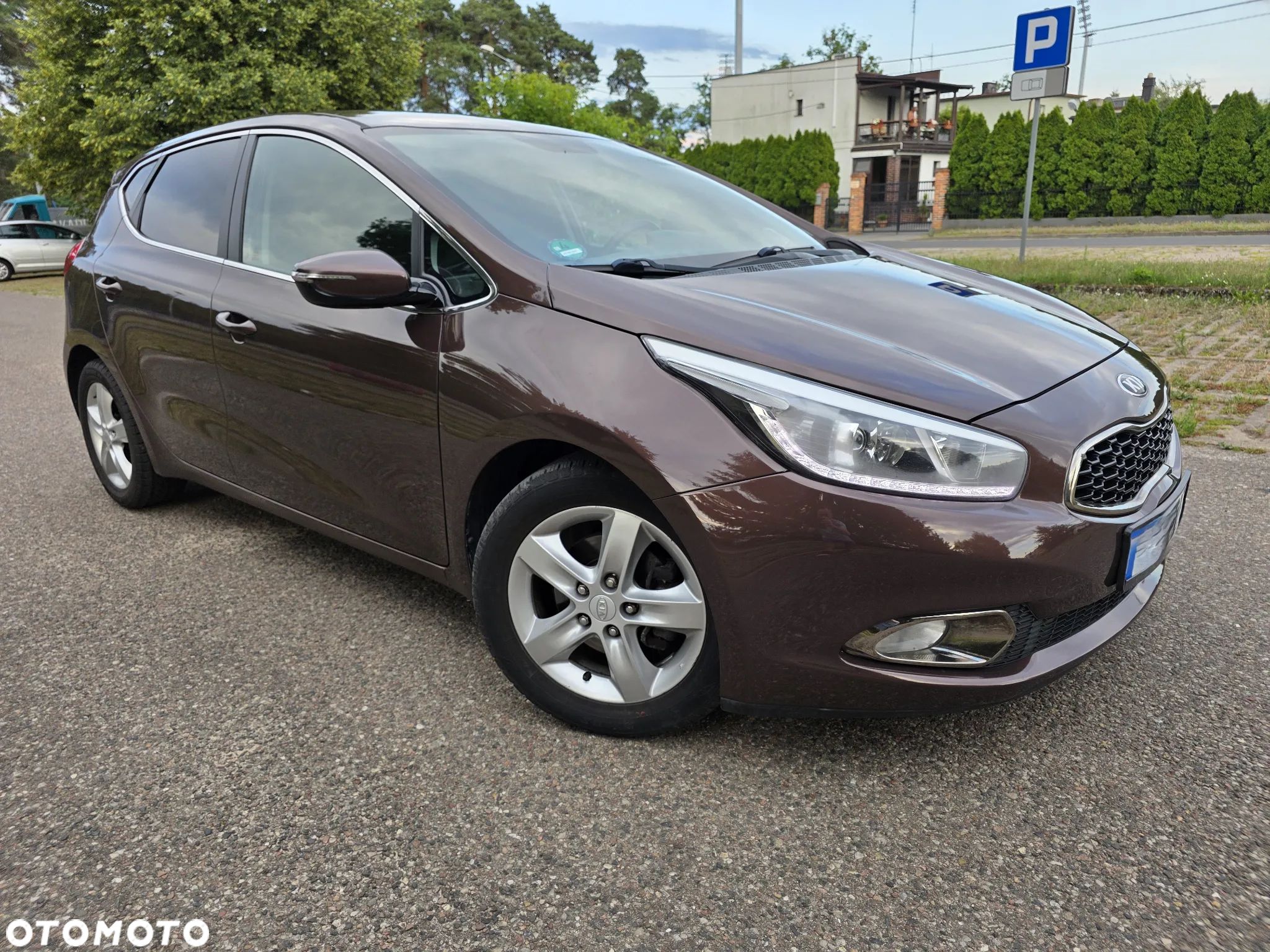 Kia Ceed 1.6 GDI DCT Platinum Edition - 1