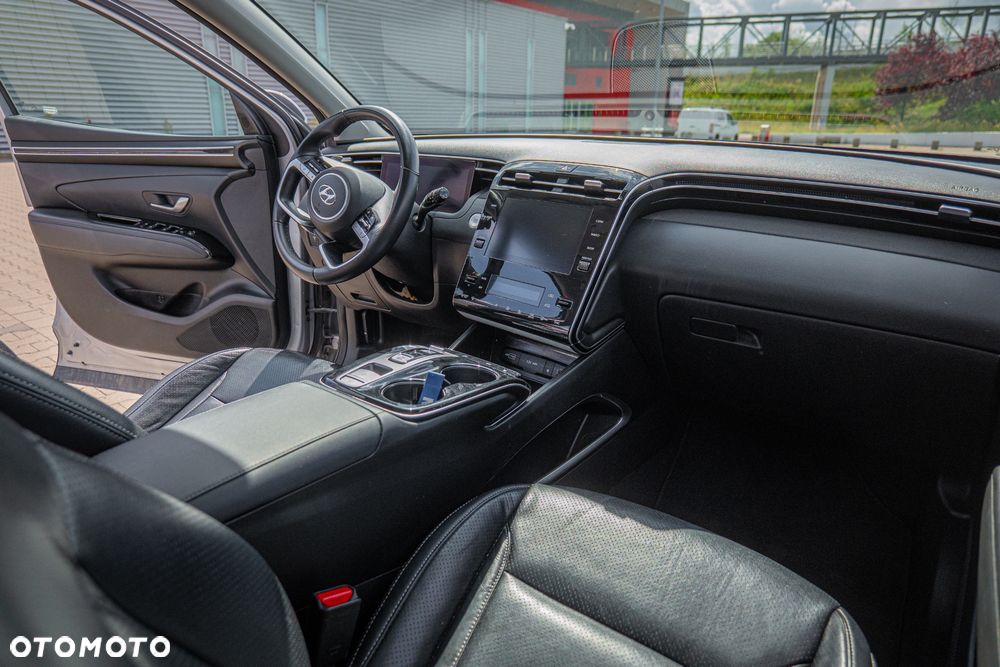 Hyundai Tucson 1.6 T-GDi HEV Executive 4WD - 15