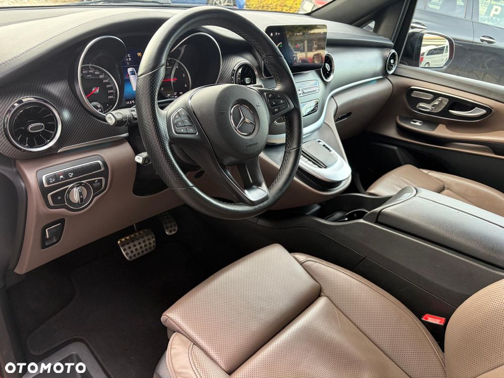 Mercedes-Benz Klasa V 2022