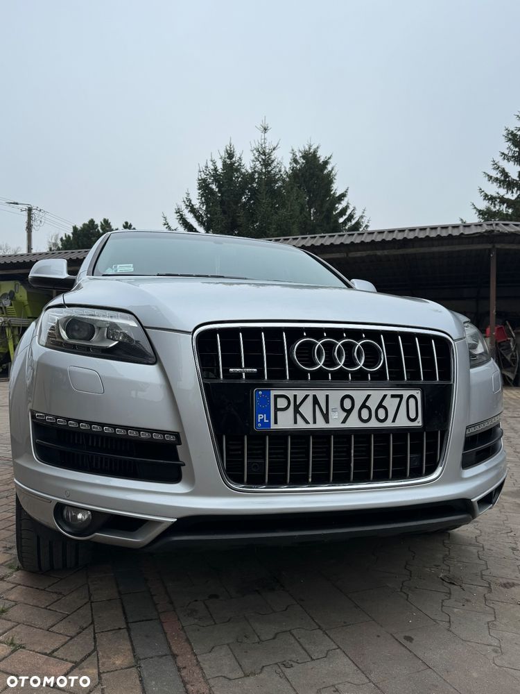 Audi Q7 - 1