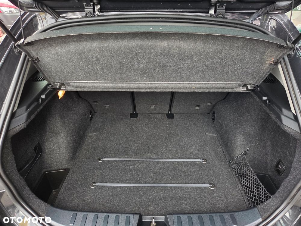 BMW X1 xDrive20d - 10