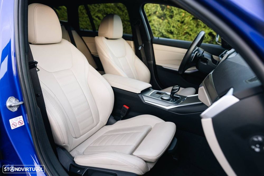 BMW 320 d Pack Desportivo M Auto - 56