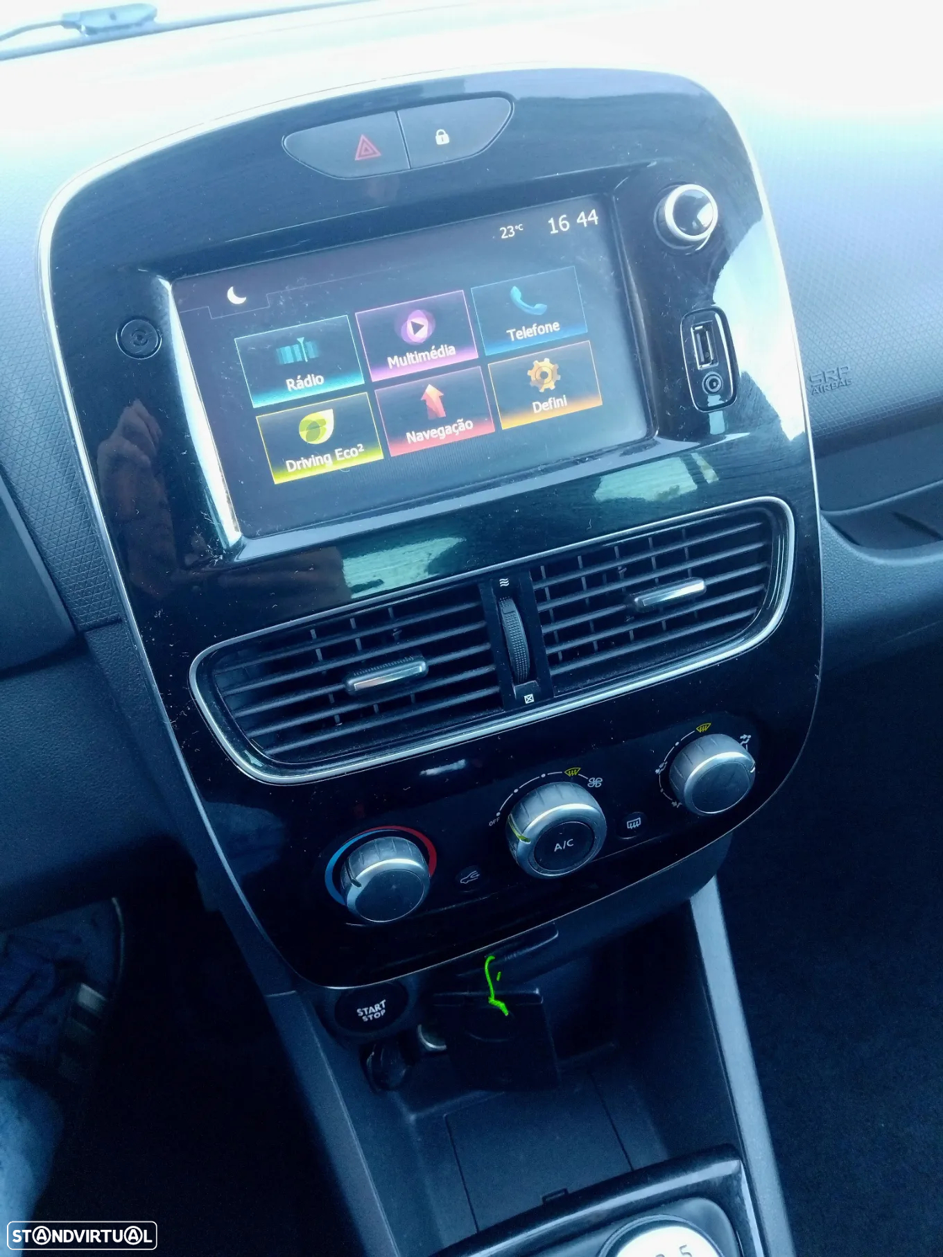 Renault Clio 0.9 TCe Limited - 8