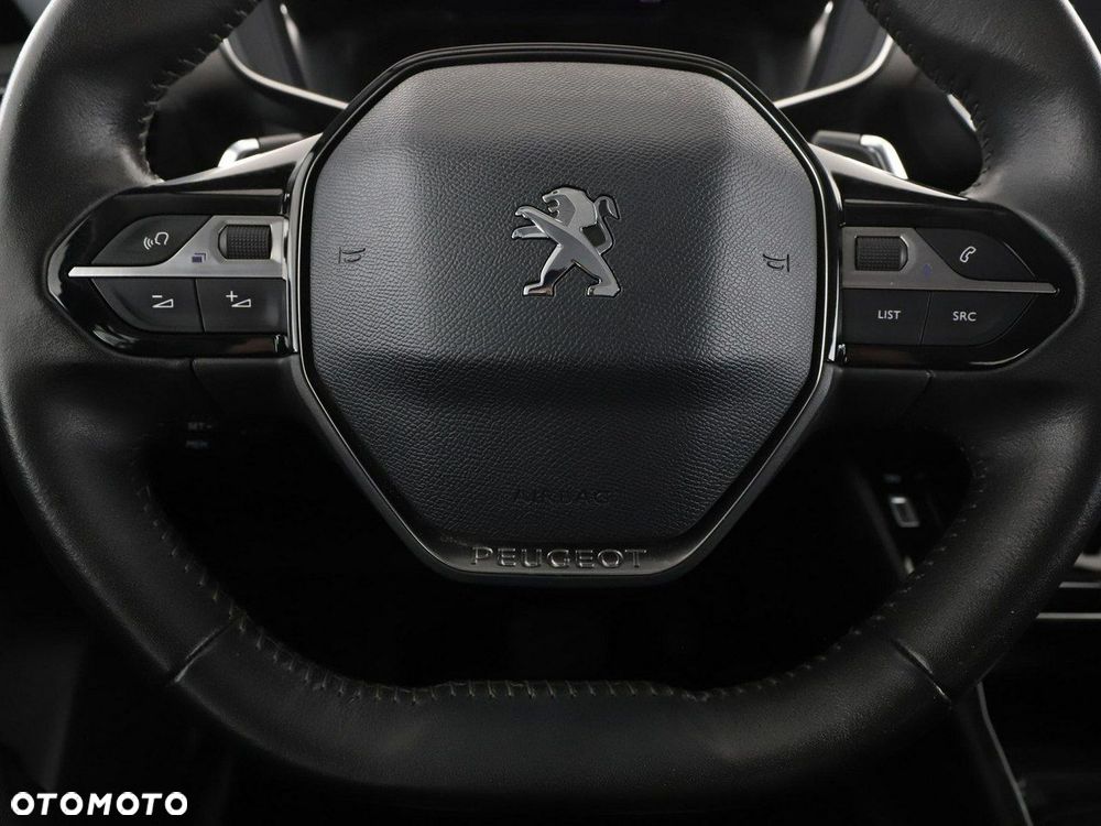 Peugeot 2008 1.5 BlueHDi Allure S&S EAT8 - 22