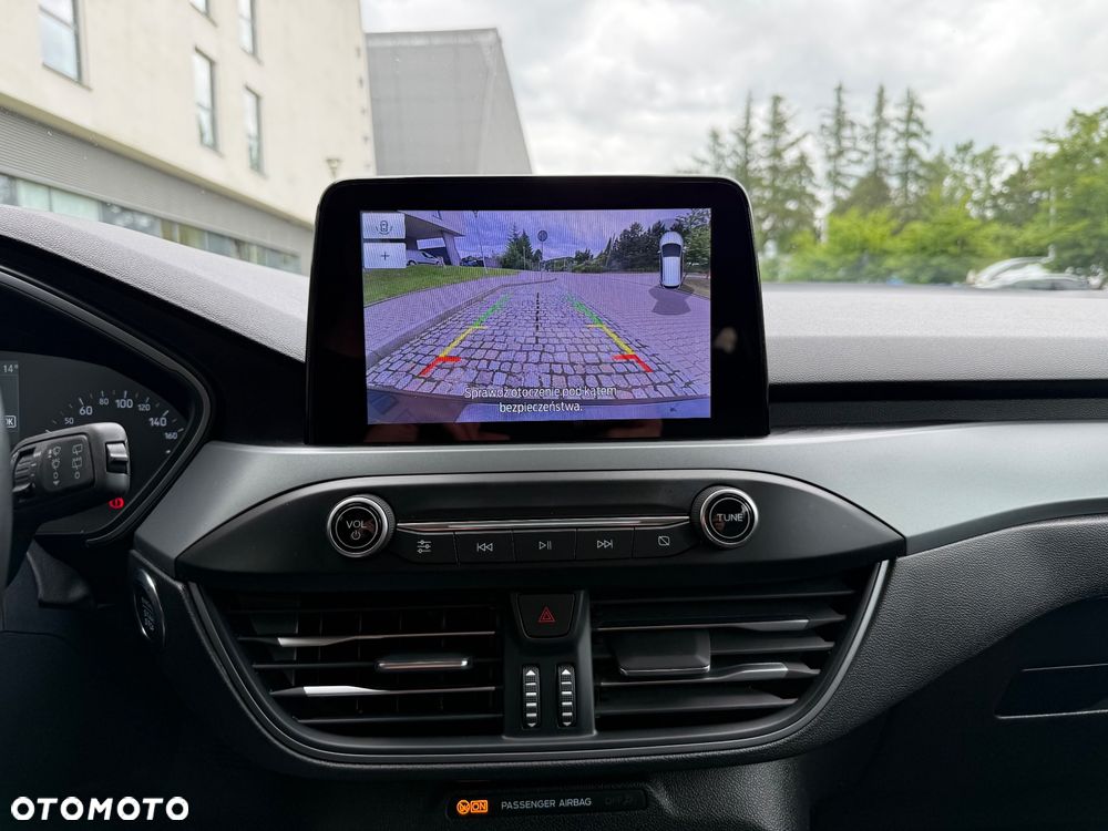 Ford Focus 1.5 EcoBlue Start-Stopp-System TITANIUM STYLE - 22