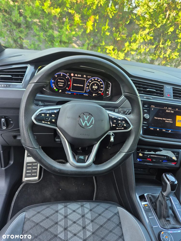 Volkswagen Tiguan 2.0 TDI SCR 4MotION DSG R-Line - 25