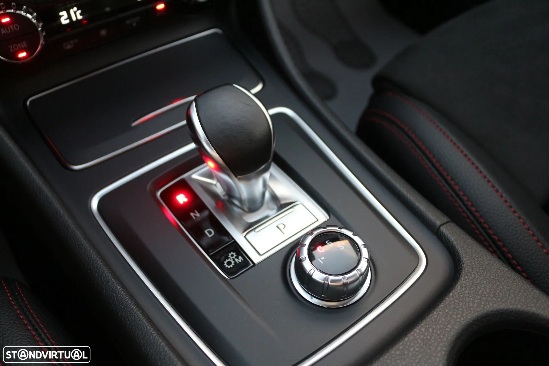 Mercedes-Benz A 45 AMG 4-Matic - 31