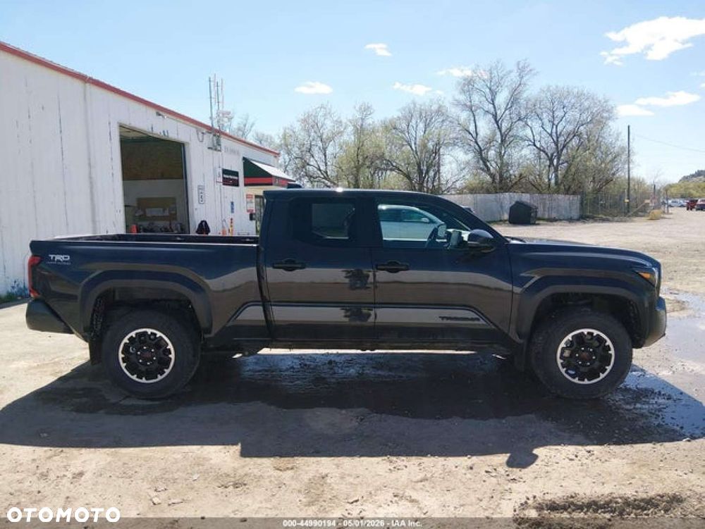 Toyota Tacoma - 6