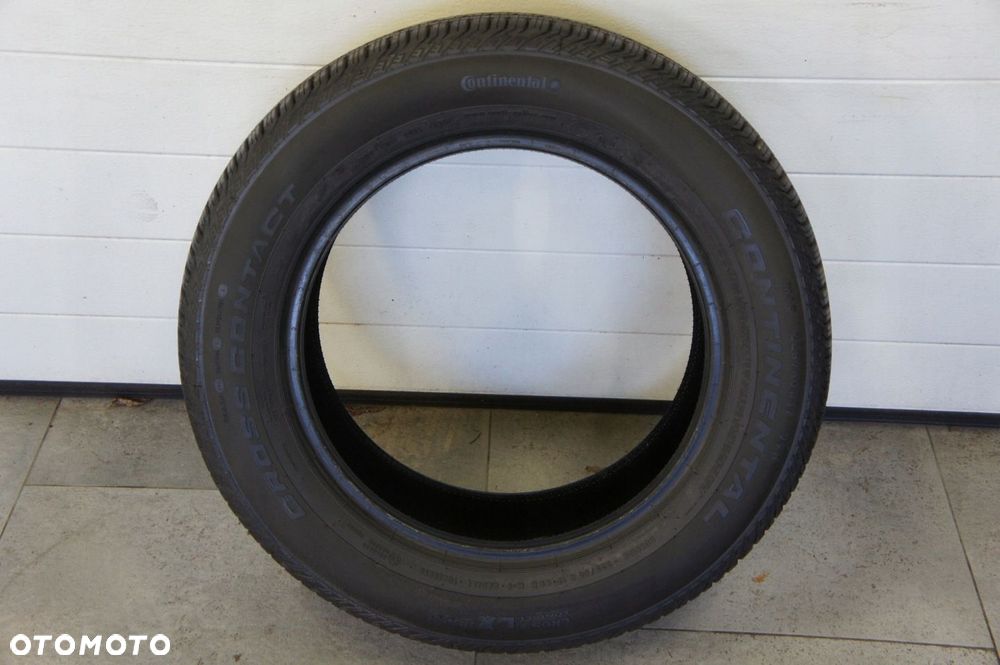 NR 418 Opona Zima 225/60/17 Continental ok.7,89mm - 2