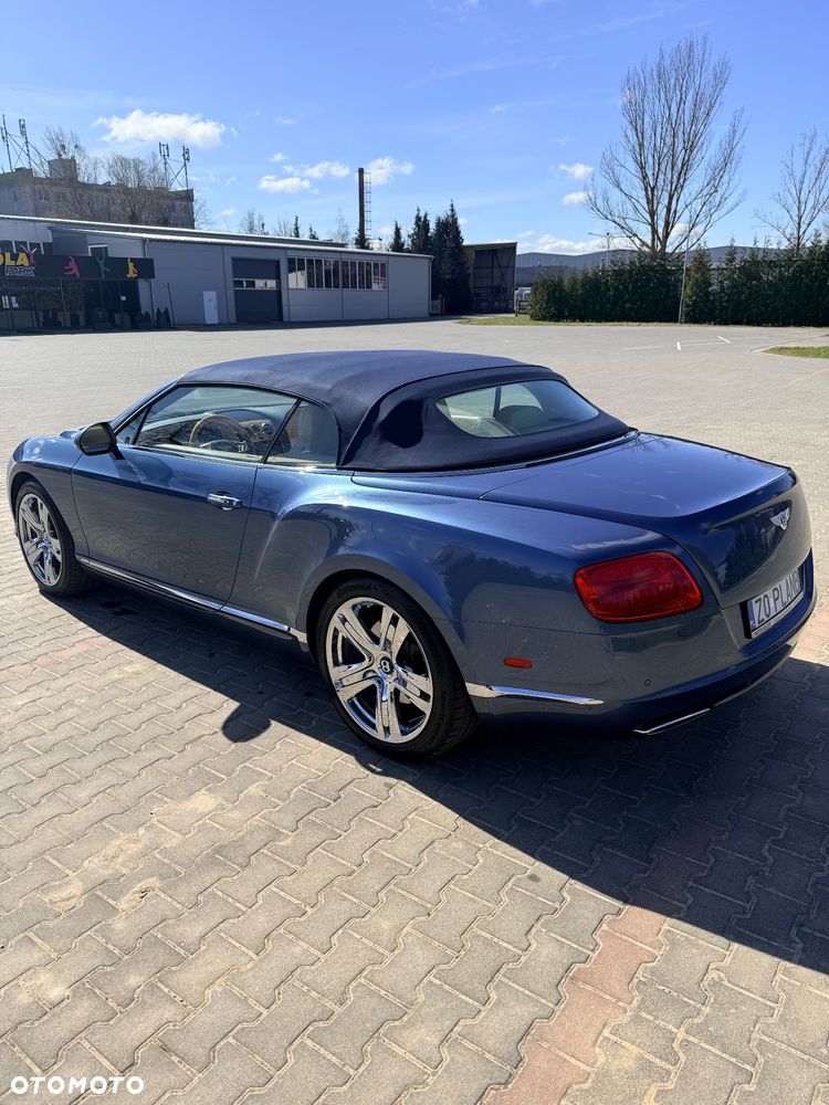Bentley Continental GT W12 - 3