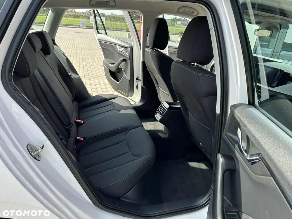 Skoda Kamiq 1.6 TDI DSG Ambition - 14