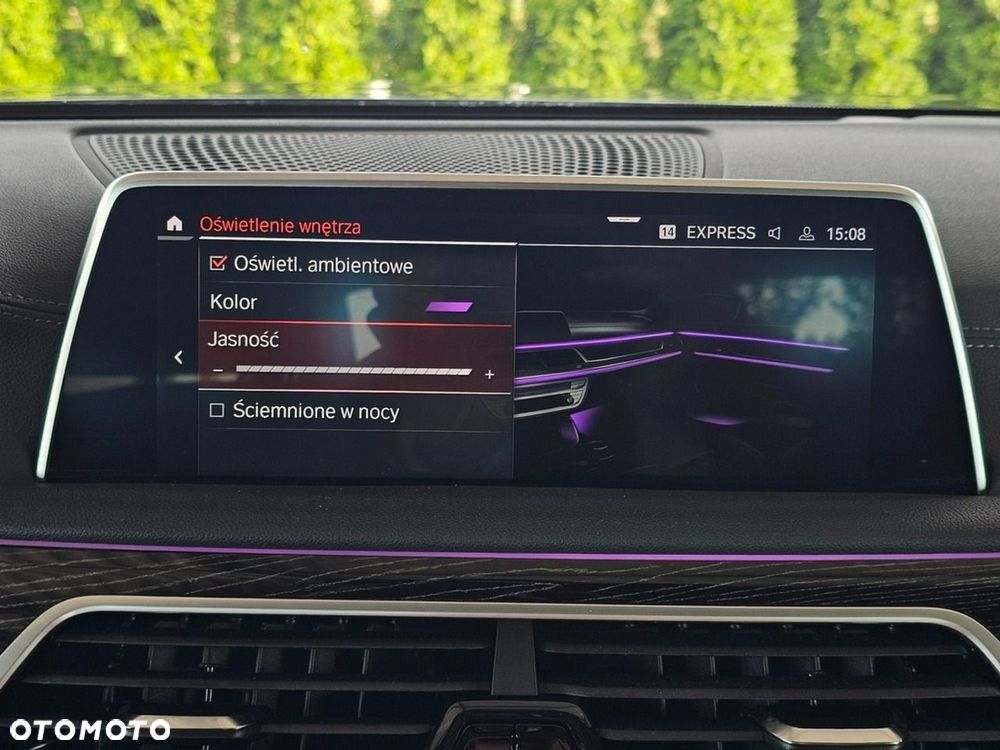 BMW Seria 7 - 32