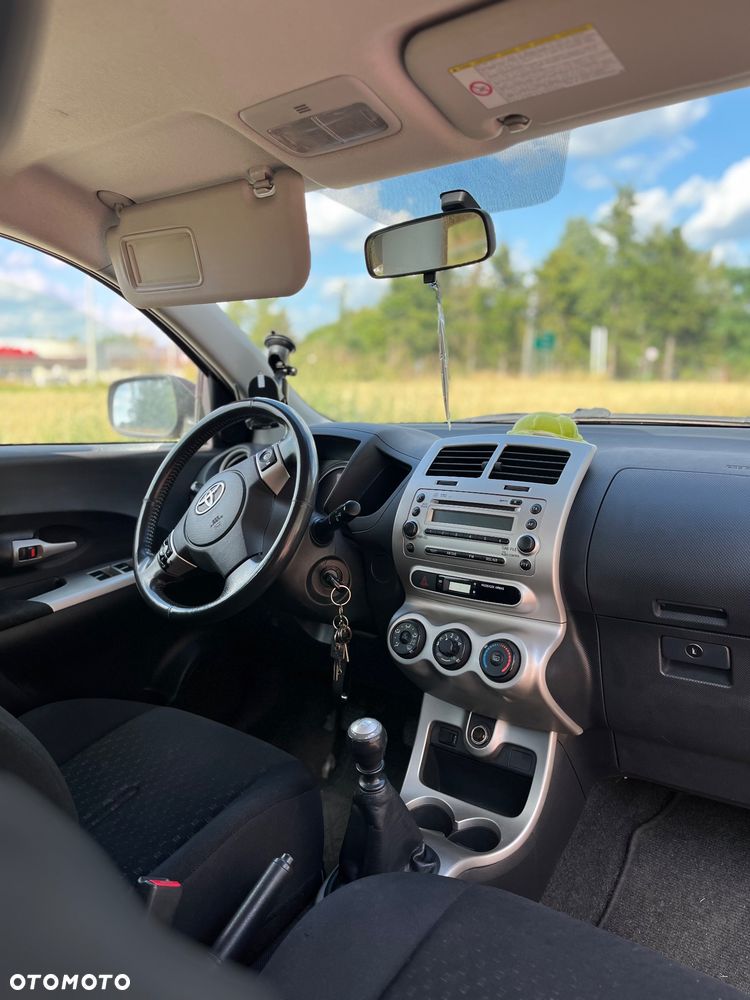 Toyota Urban Cruiser 1.33 Luna - 8