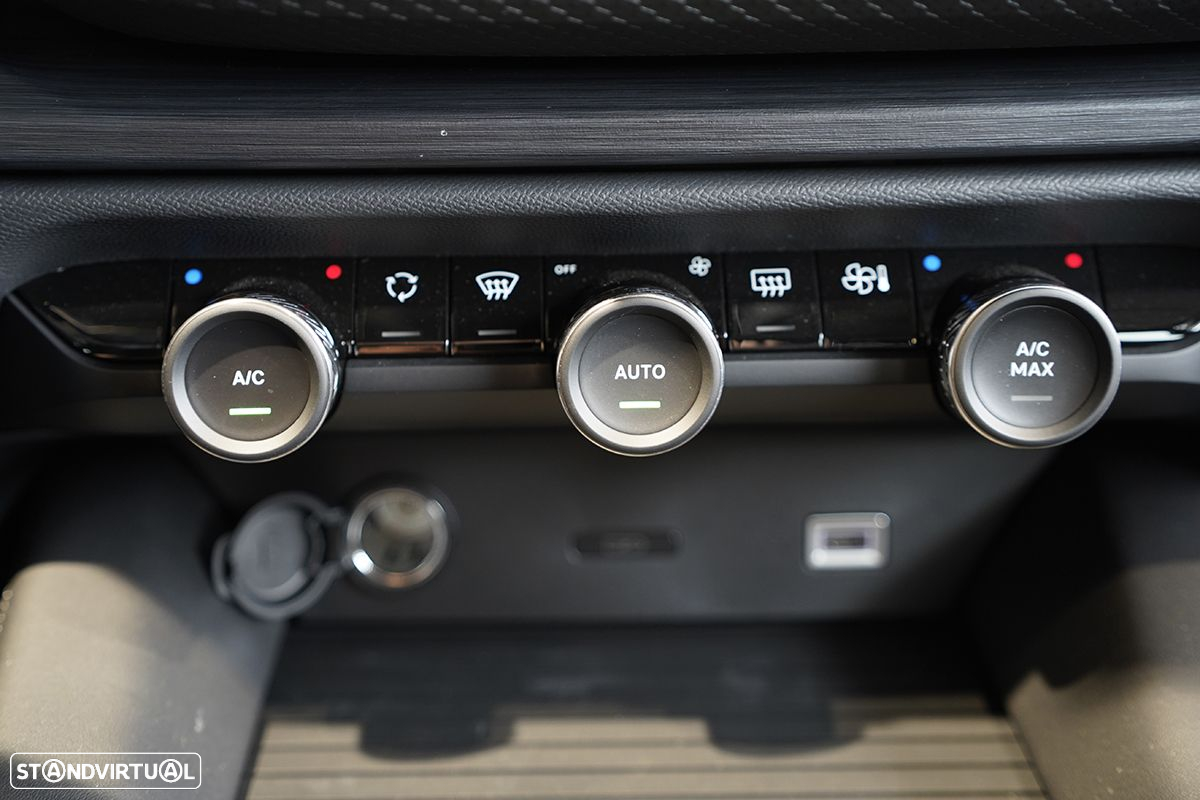 Citroën C5 X 1.6 Hybrid Plus e-EAT8 - 13