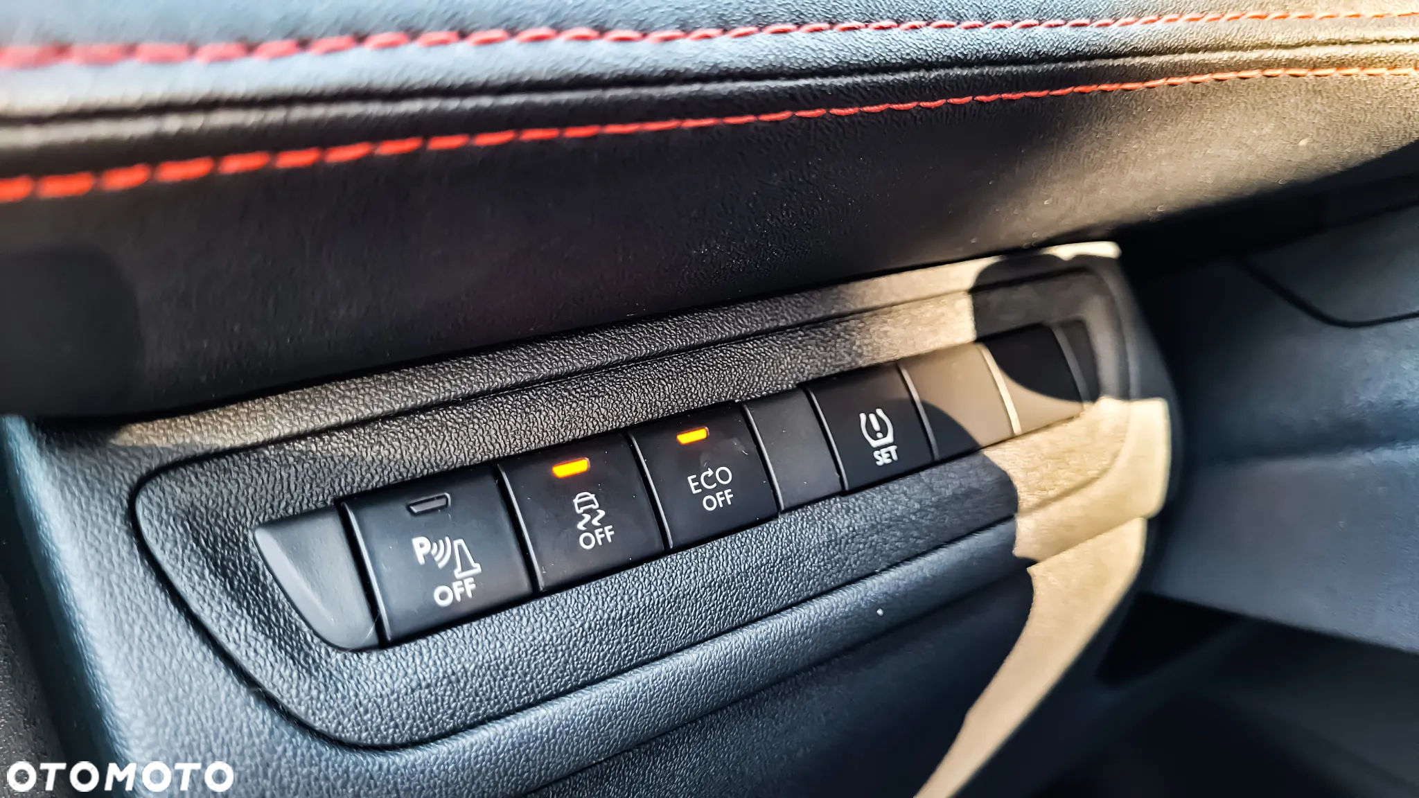 Peugeot 208 THP STOP & START GTi by Sport - 15