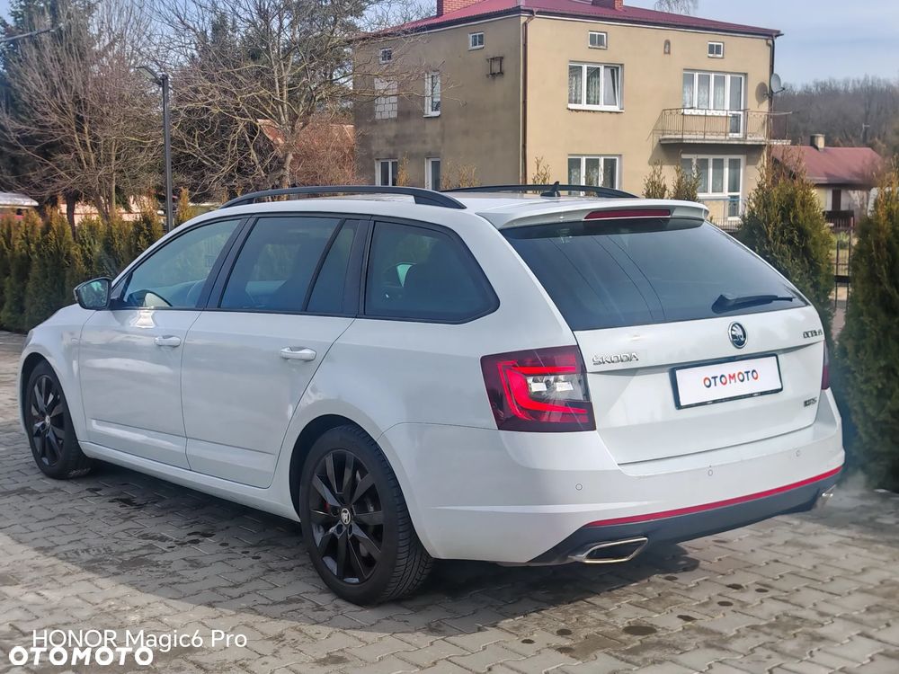 Skoda Octavia 2.0 TSI RS - 6