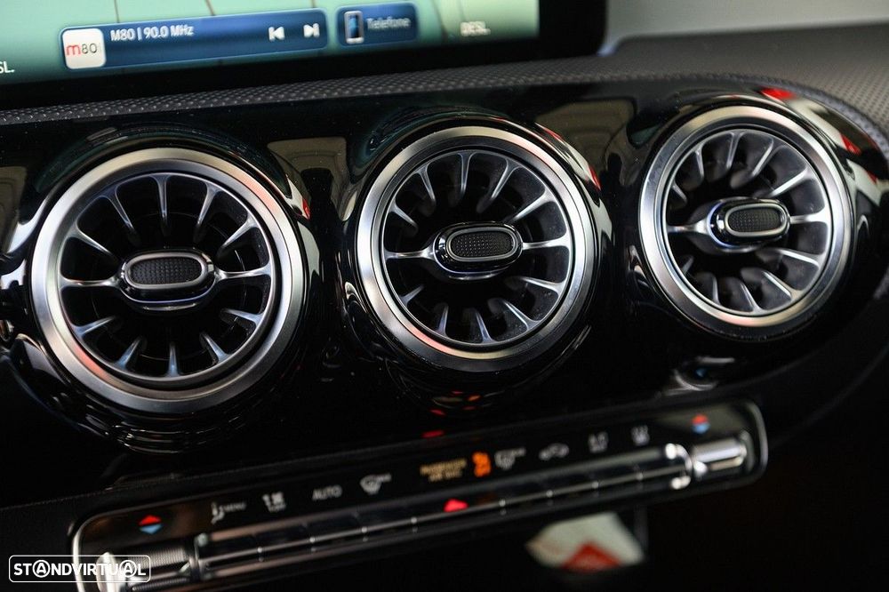 Mercedes-Benz A 250 e AMG Line - 46