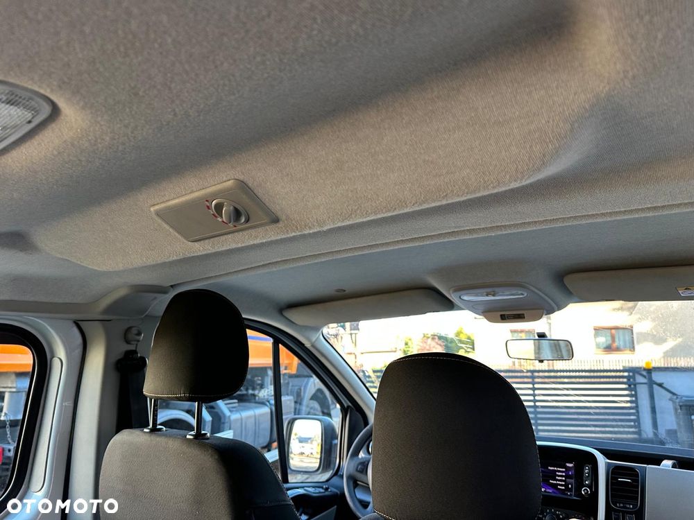 Renault Trafic - 32