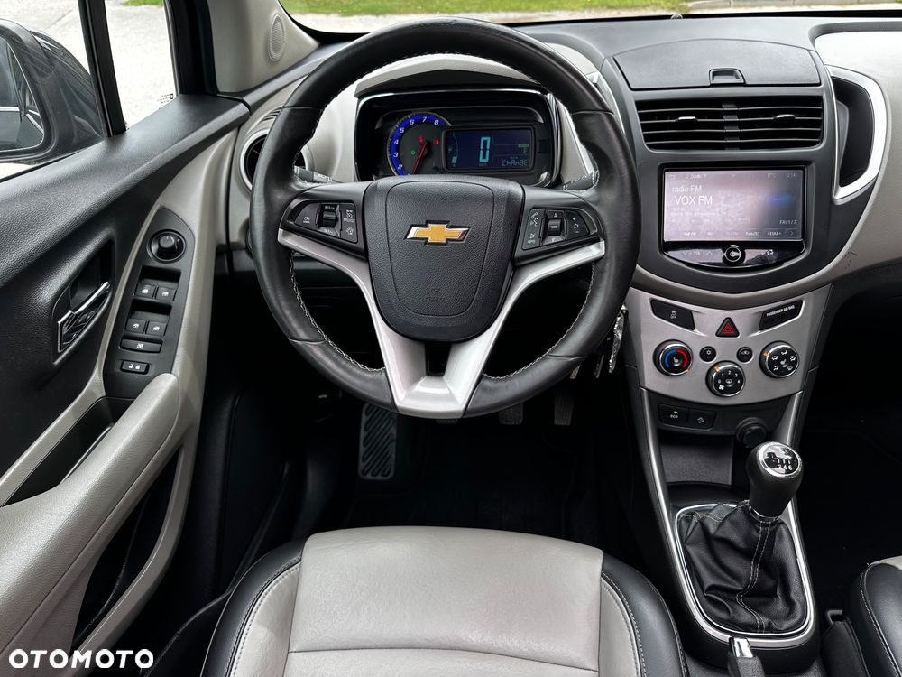 Chevrolet Trax 1.4T AWD LS+ - 32
