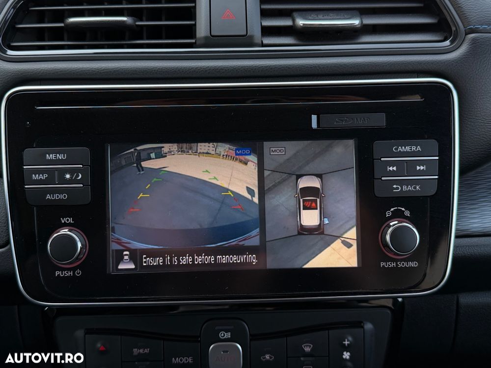 Nissan LEAF 40 kWh N-Connecta - 15