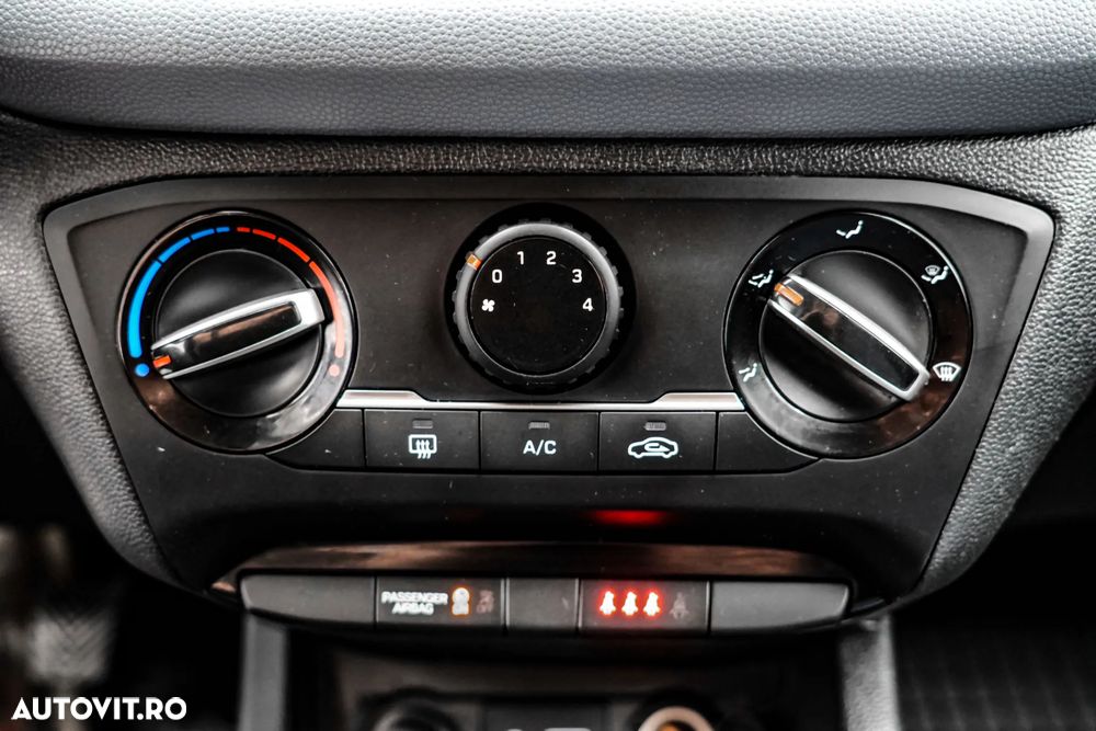 Hyundai i20 1.2 L 84CP 5DR Led Line - 23