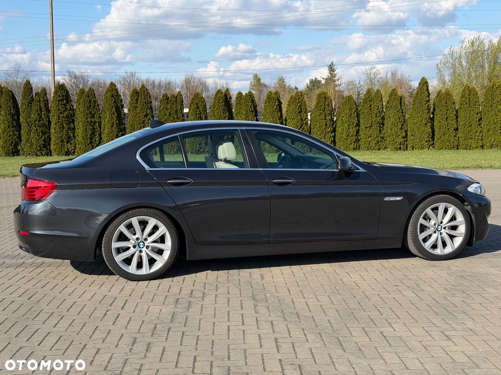 BMW Seria 5 528i Sport-Aut Luxury Line - 5