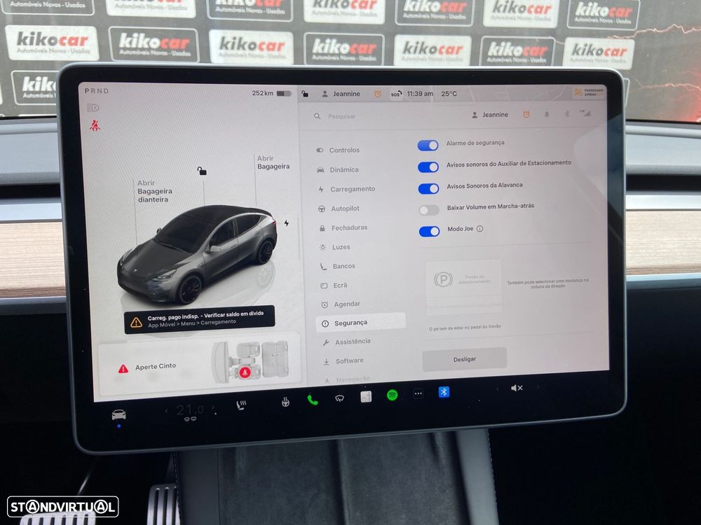 Tesla Model Y Performance Dual Motor AWD - 33