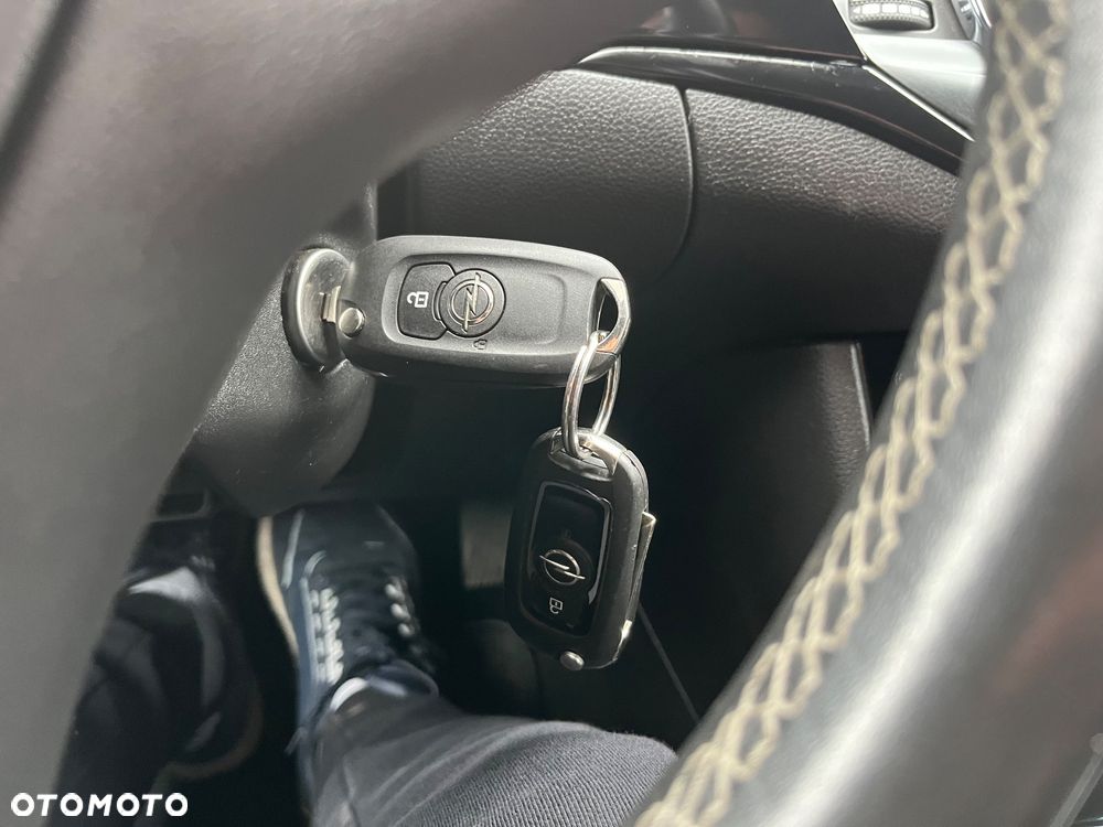 Opel Astra 1.6 Turbo Start/Stop Dynamic - 16